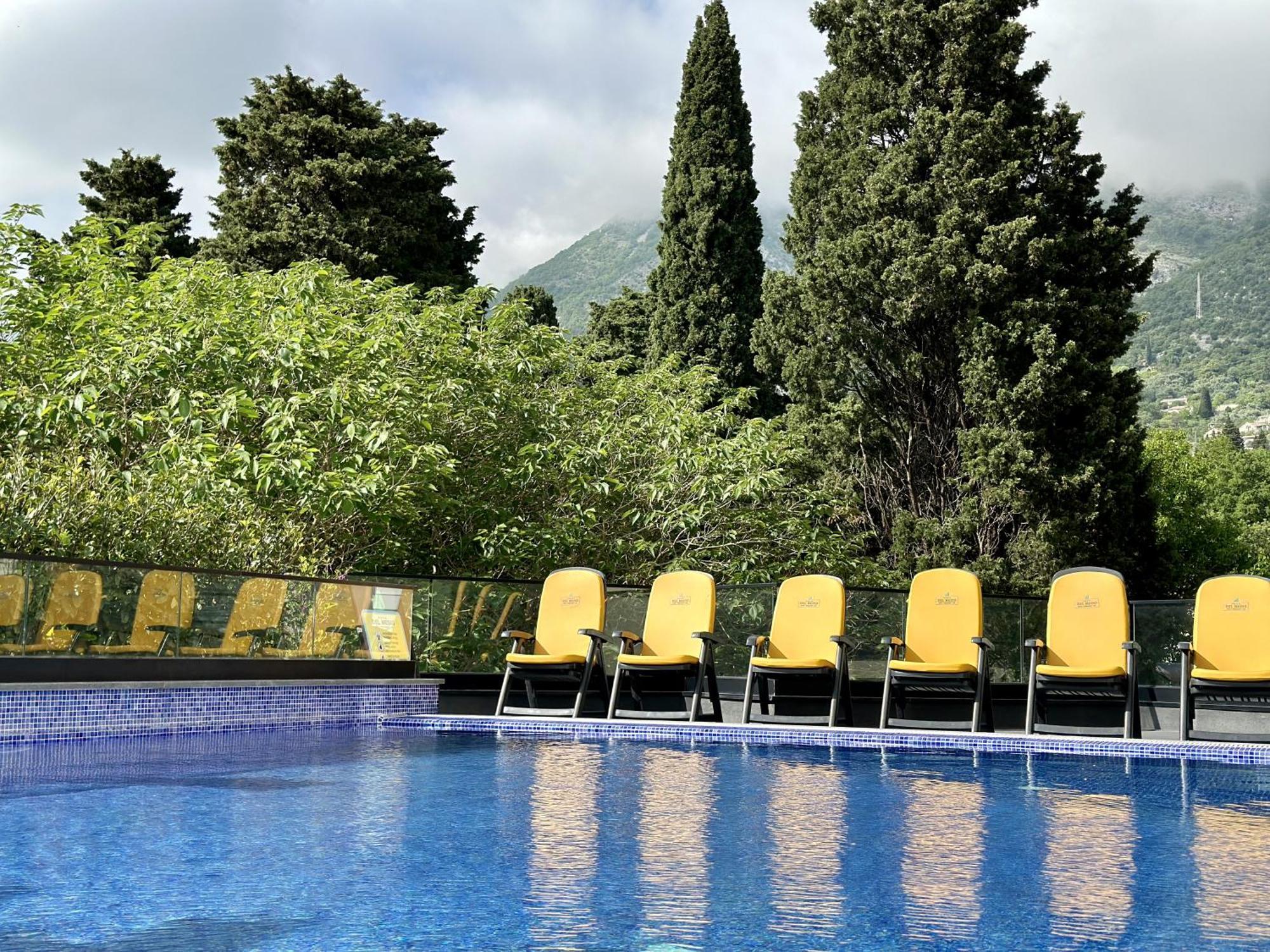 Hotel Del Medio Sutomore Exterior foto